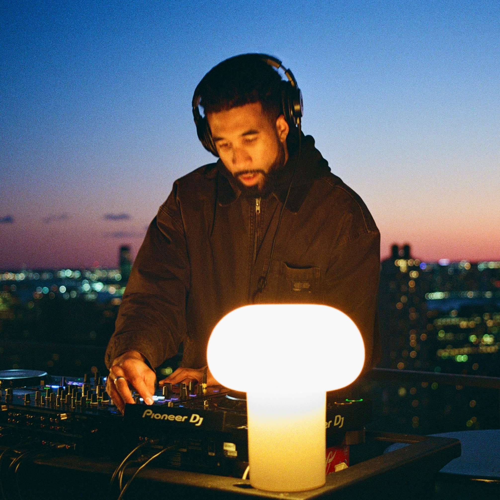 Music Connoisseur – Questions with DJ Raphael