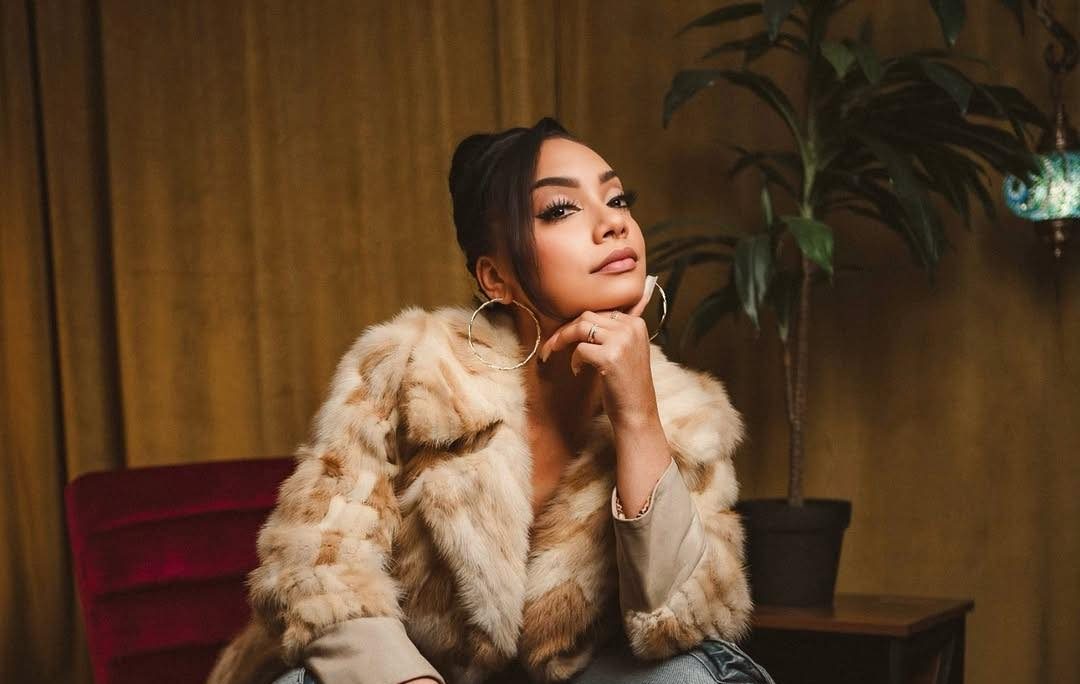 Soulstress – Questions with Jessica Jolia